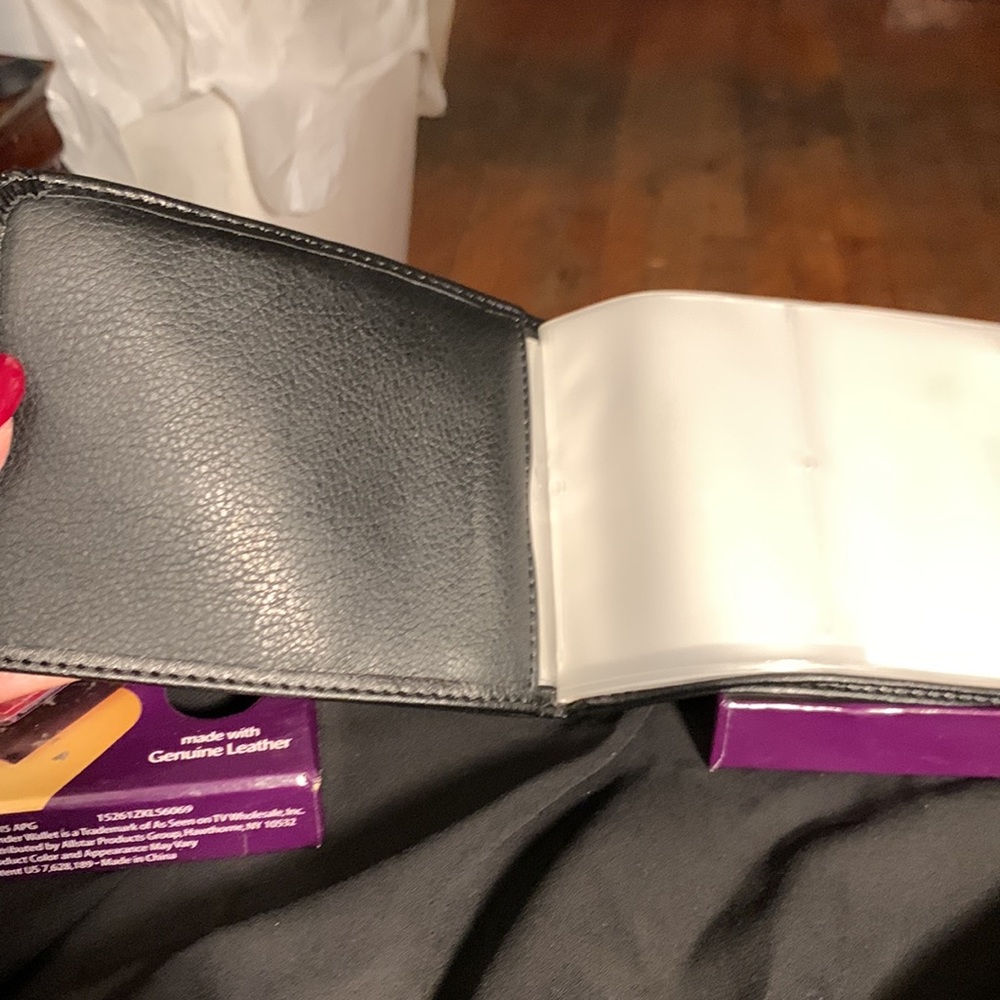 Wallet - Picture 4 of 6